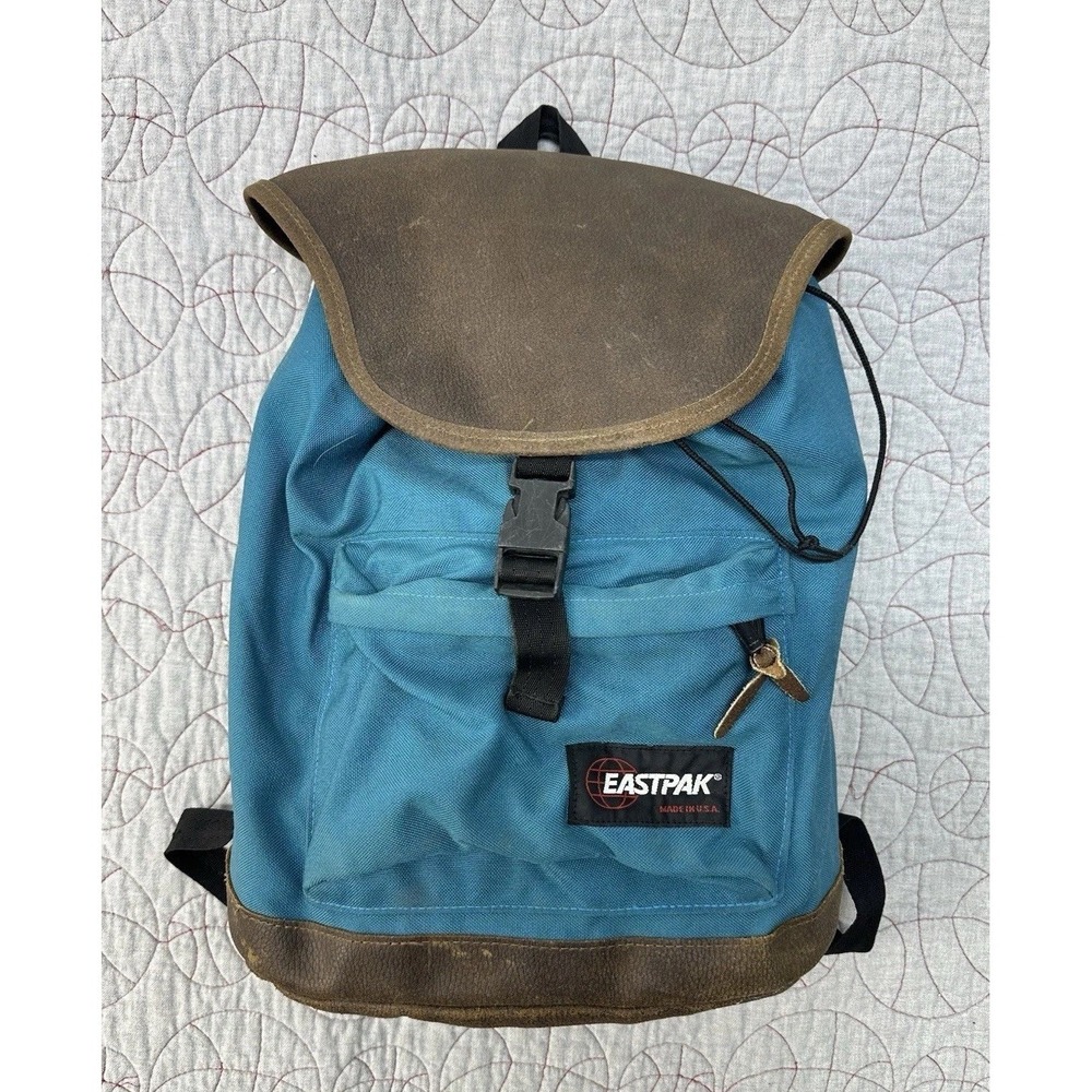 EASTPAK Blue‎ Teal Leather Flip Top Flap Cinch Leather Bottom USA
